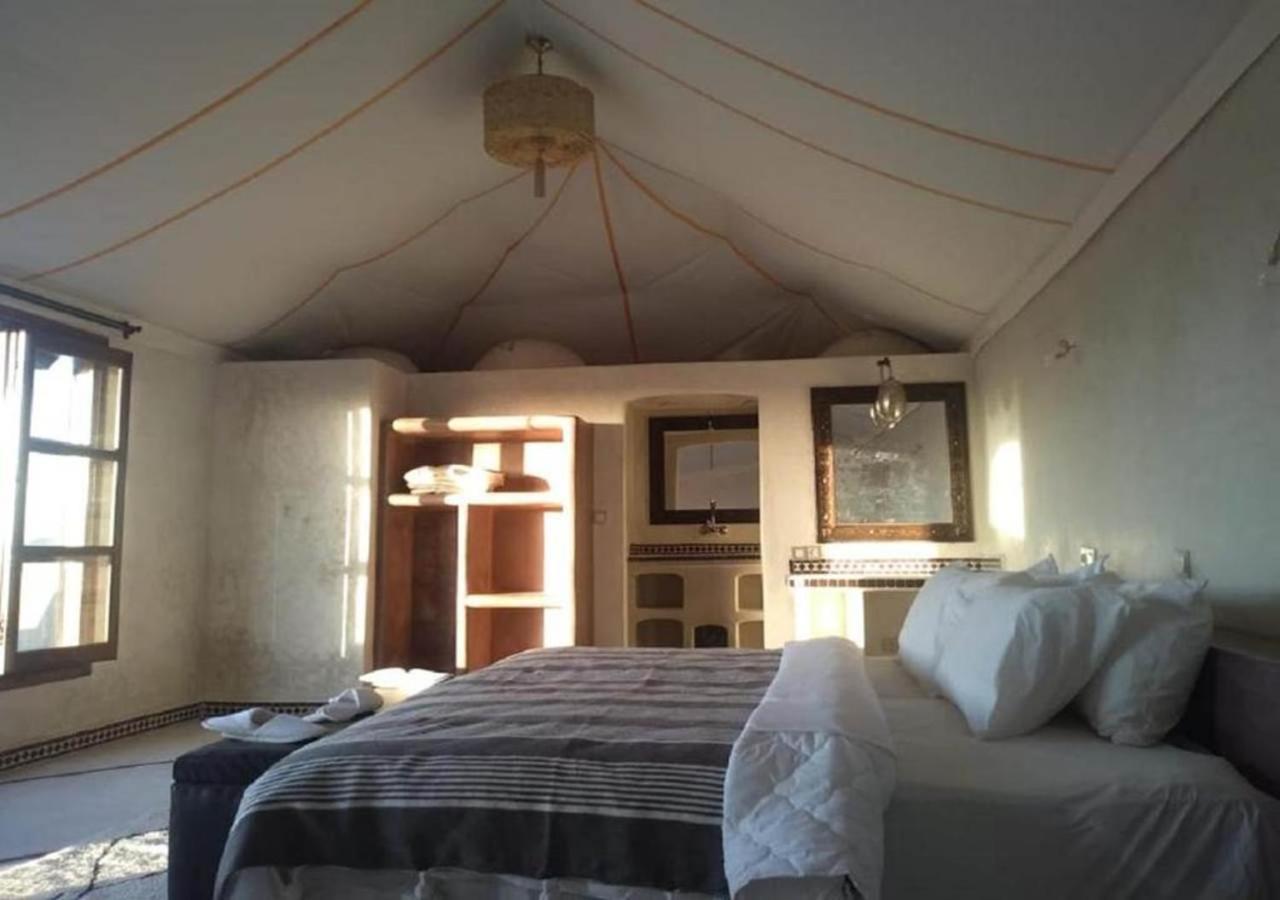 Desert Luxury Camp Мхамид Экстерьер фото