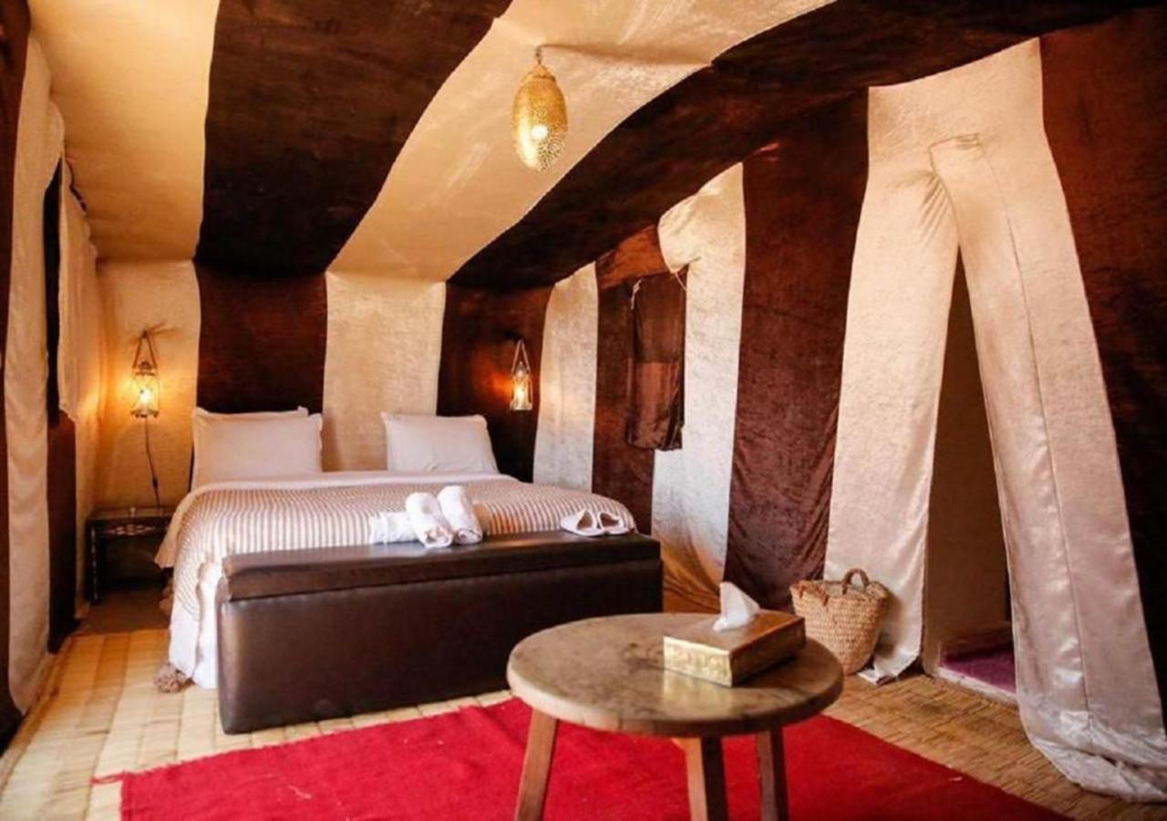 Desert Luxury Camp Мхамид Экстерьер фото